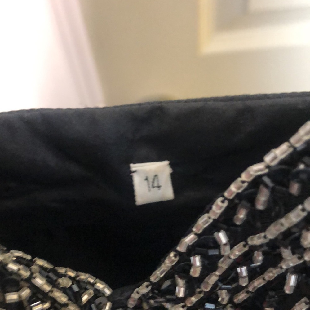Black Formal Gown - Picture 6 of 12